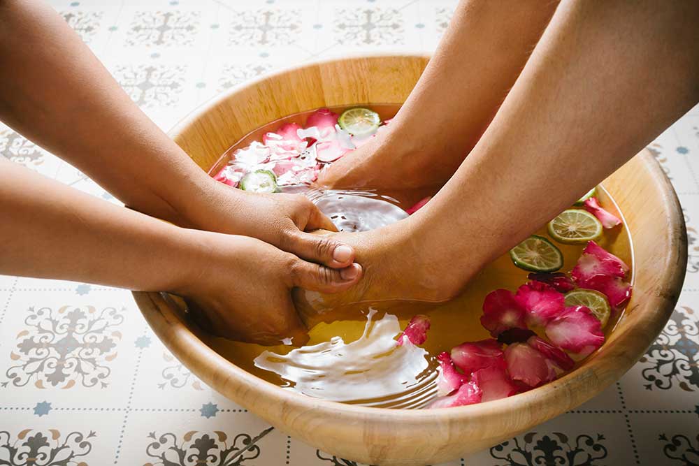 Whispering Queen Yoni Steam + Foot Scrub